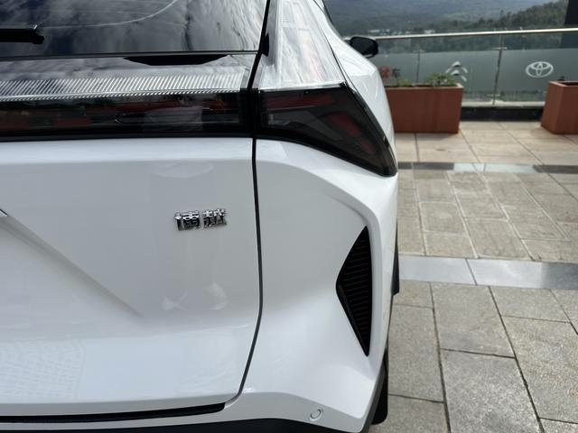Geely Atlas thumbnail 27