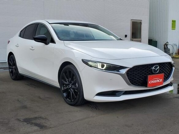 Mazda 3 thumbnail 2