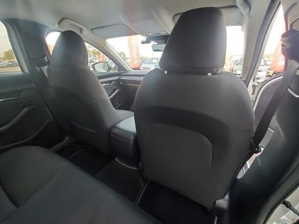 Mazda 3 thumbnail 4
